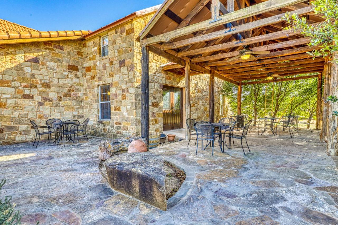 The Plum @ Mendelbaum Winery Guest Cabins Villa Fredericksburg Dış mekan fotoğraf